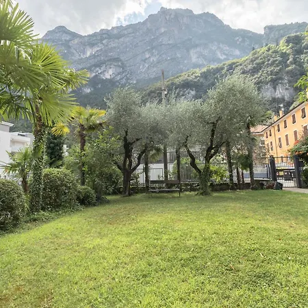 Marta - Happy Apartment Riva del Garda